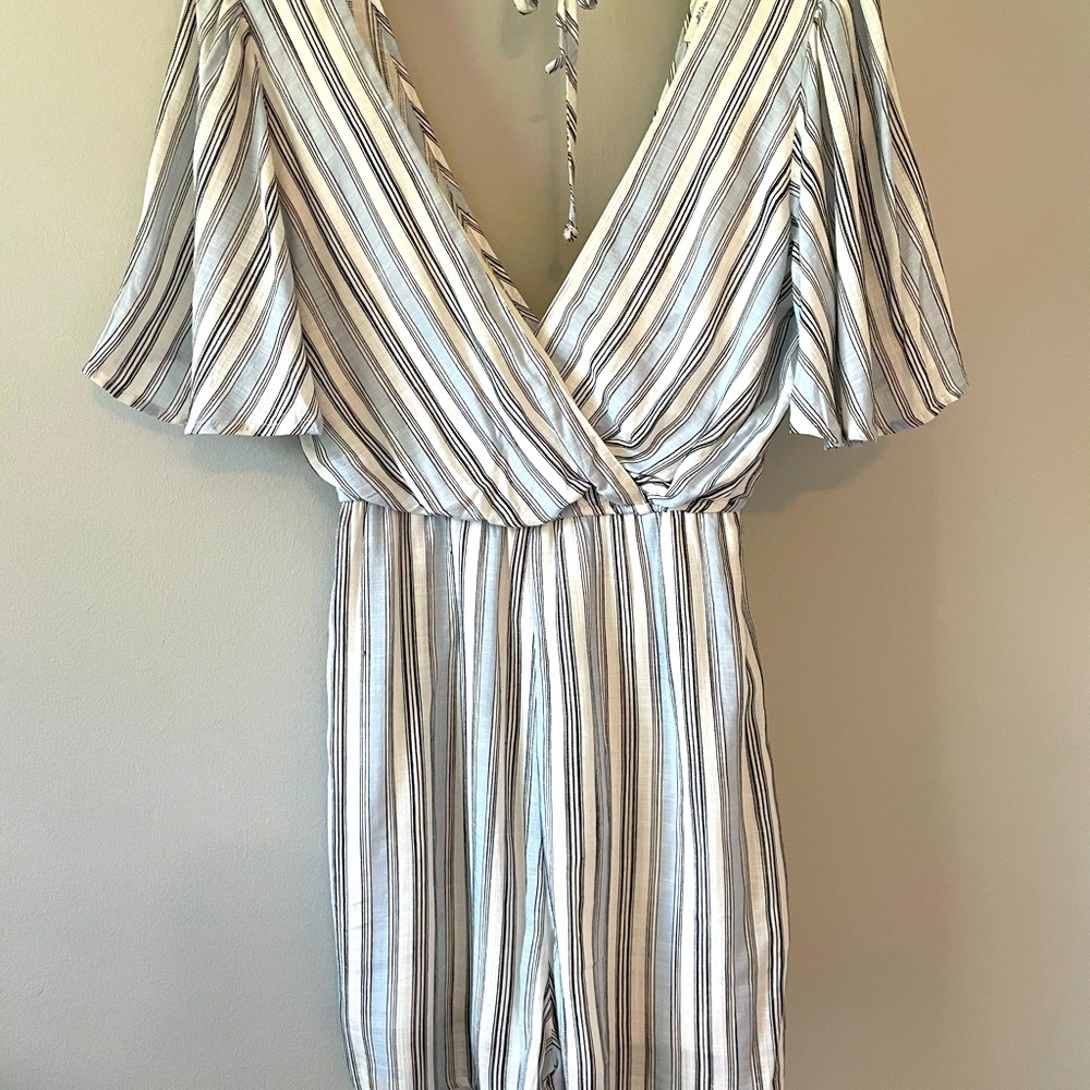 Summer romper. White and blue. Francesca’s.